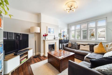 106 Seaforth Gardens, Epsom, KT19 0NP