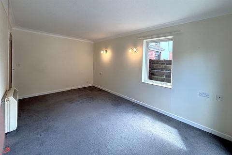 undefined, 12 Homeville House, Hendford BA20