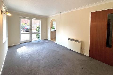 undefined, 12 Homeville House, Hendford BA20
