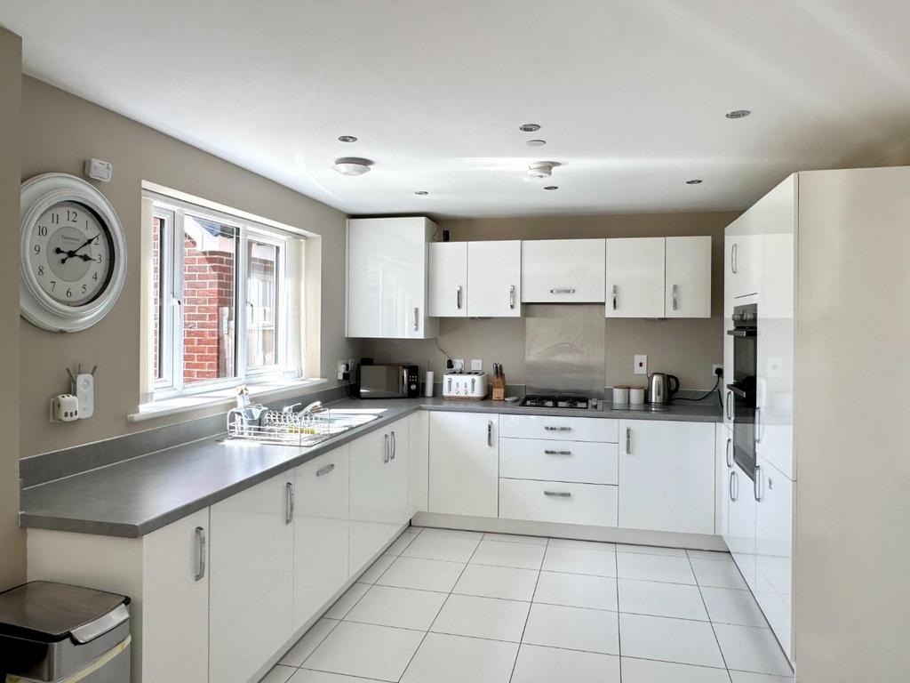 Kitchen/Breakfast Room