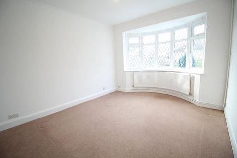 15 Princes Close, South Croydon, CR2 9BP
