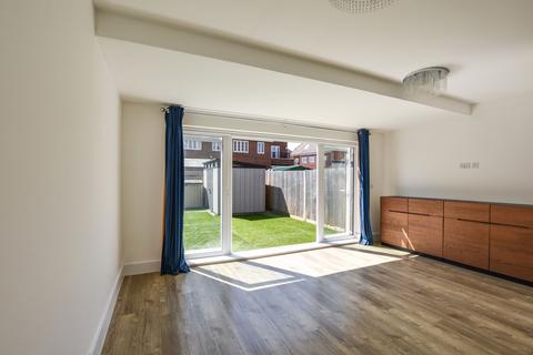 4 bedroom terraced house for sale, Beatrice Square, Tadworth KT20
