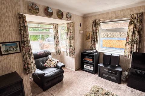 4 bedroom detached house for sale, Normanton Avenue, Bognor Regis