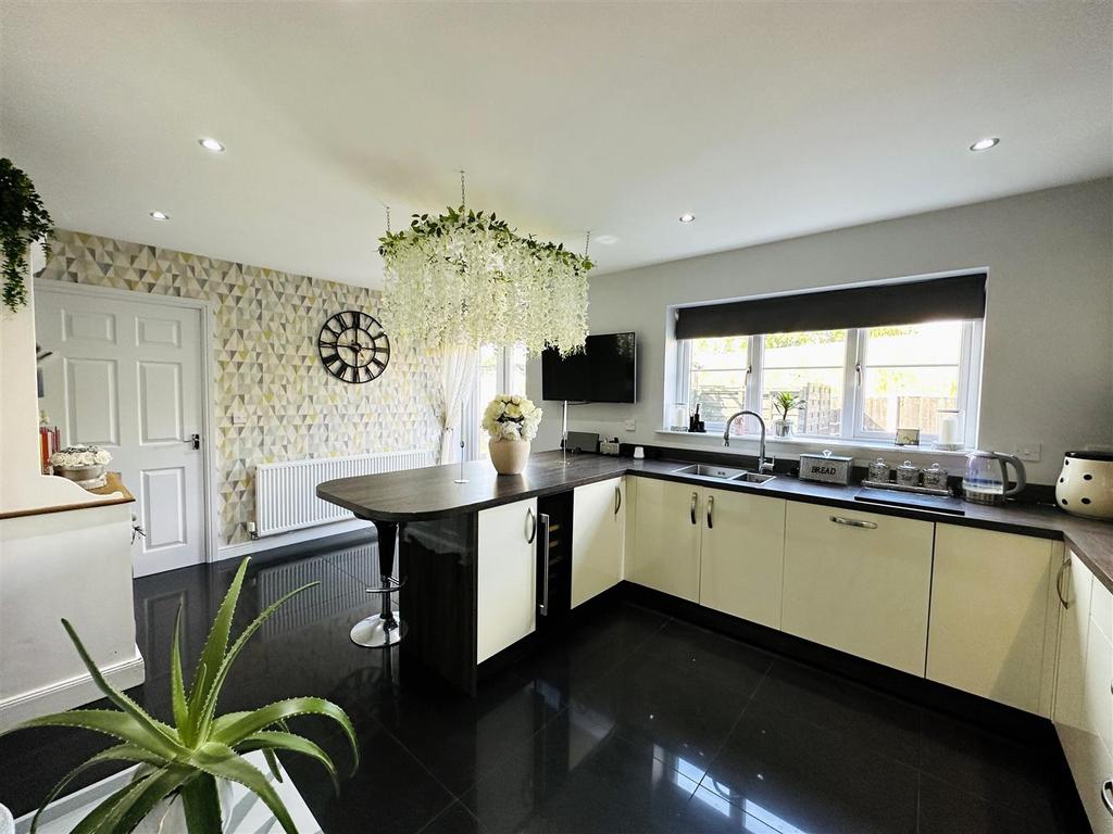 Kitchen Breakfast Room