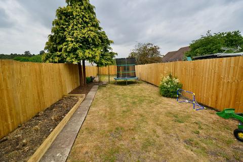 114 Albert Road, Evesham, WR11 4LB