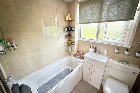 15 Birchinall Close, Macclesfield, SK11 8QS