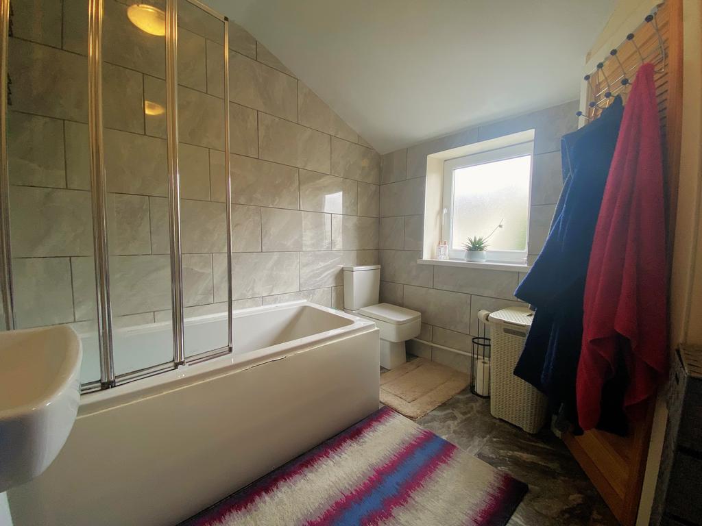 Bathroom1