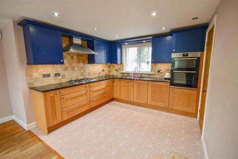 3 bedroom detached house for sale, Sheffield Road, Killamarsh, Sheffield, S21