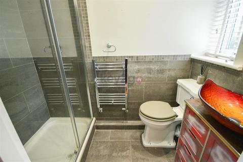 3 bedroom detached house for sale, Sheffield Road, Killamarsh, Sheffield, S21