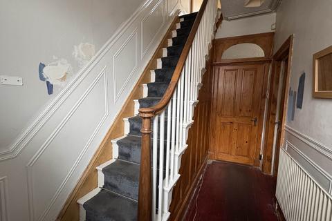 27 Charles Street, Royton, Oldham, OL2 5JN