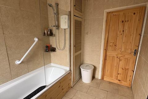 27 Charles Street, Royton, Oldham, OL2 5JN
