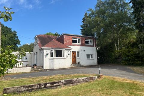Gwernllwyn Llanfair Road, Llandovery, SA20 0YG