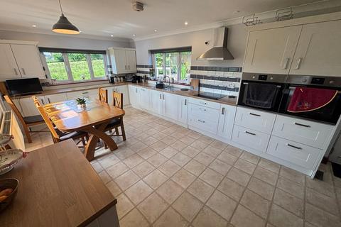 Gwernllwyn Llanfair Road, Llandovery, SA20 0YG