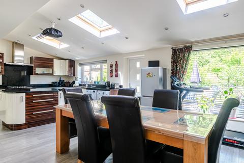 331 Easterly Road, Leeds, LS8 2TS