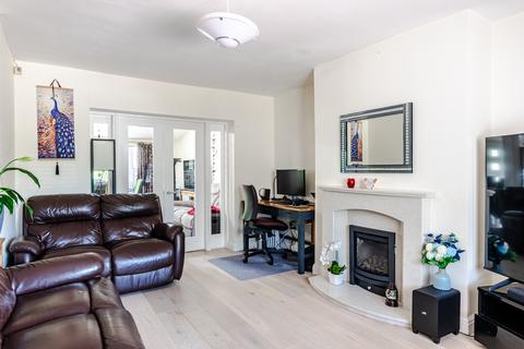 331 Easterly Road, Leeds, LS8 2TS