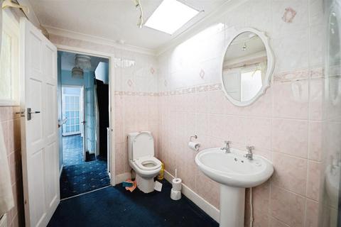 undefined, Cannington Road, Dagenham RM9
