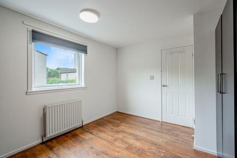 15 Bughtlin Drive, Edinburgh, EH12 8UX