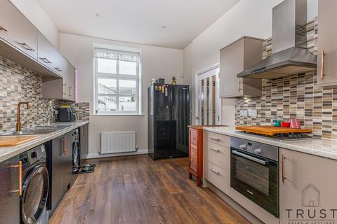 4 bedroom terraced house for sale, Brunswick Place, Heckmondwike, WF16
