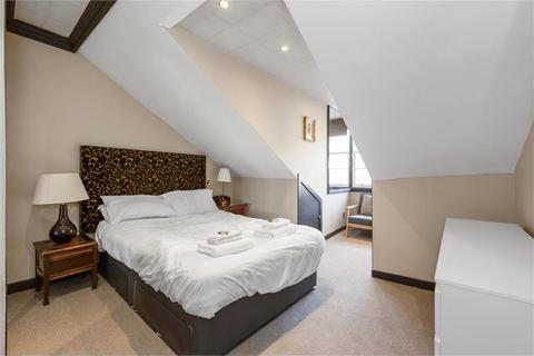 undefined, 1/9 New Assembly Close, 142 High Street, Edinburgh, EH1