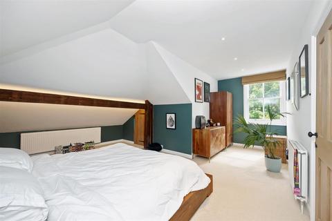 3 bedroom flat for sale, Old London Road, Patcham, Brighton