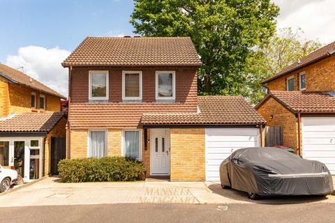 undefined, Sissinghurst Close, Crawley RH10