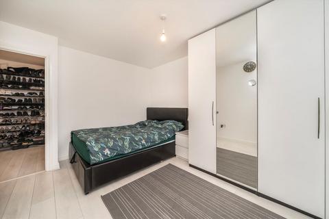 2 bedroom flat for sale, Charcot Road, London NW9