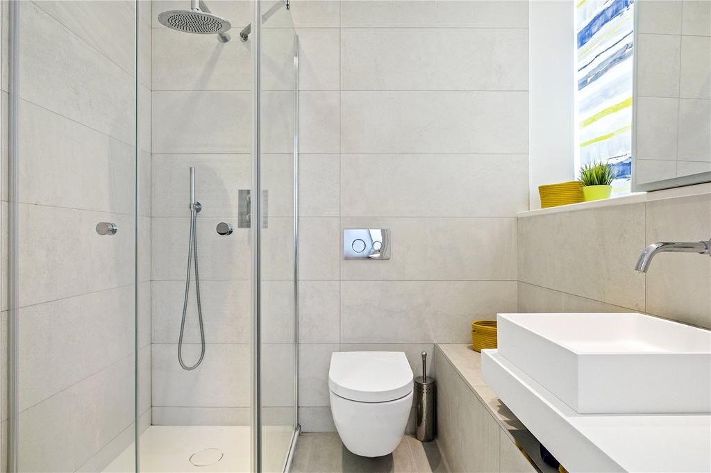 En Suite Bathroom