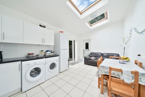 10 Coldhams Grove, Cambridge, CB1 3HW