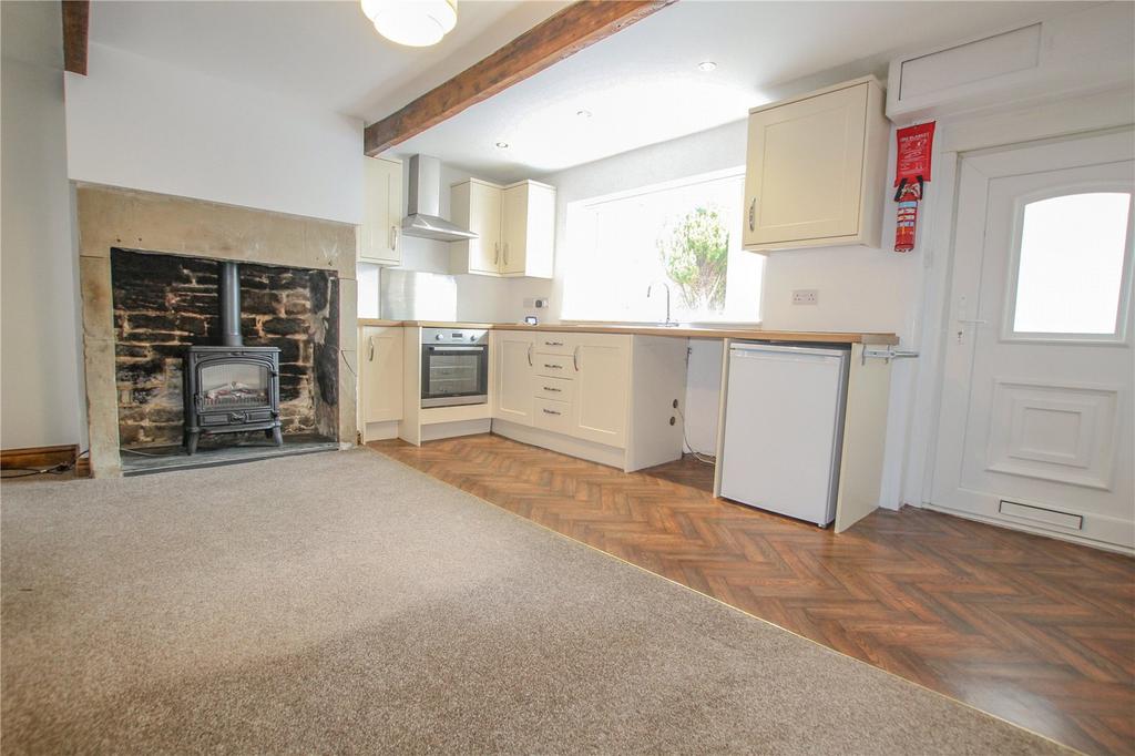 Lounge & Kitchen