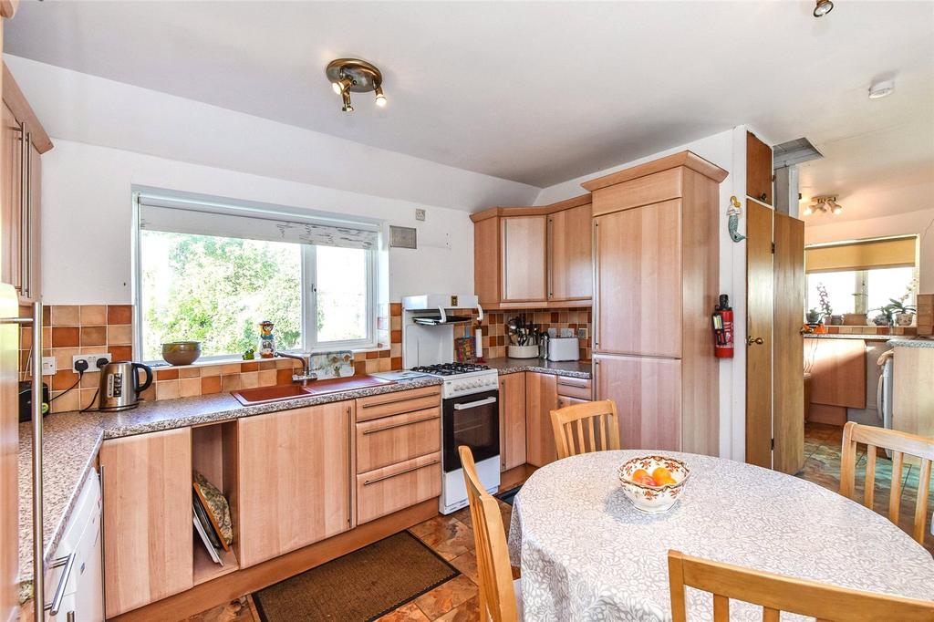 Kitchen/Breakfast Rm