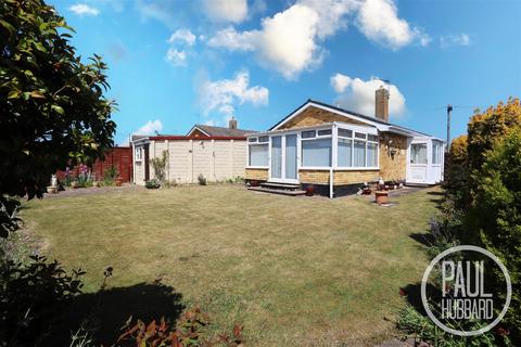 Thurne Road, Oulton Broad, NR33