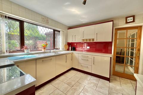 3 bedroom detached house for sale, Gateway Avenue, Baldwins Gate, ST5