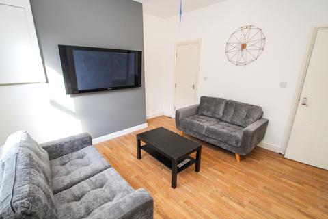 3 bedroom terraced house to rent, BILLS INCLUDED - Thornville Street, Hyde Park, Leeds, LS6