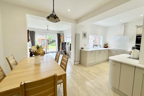 15 Pauncefote Road, Bournemouth, BH5 2AF