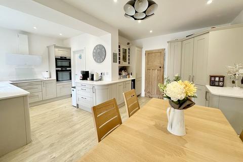 15 Pauncefote Road, Bournemouth, BH5 2AF