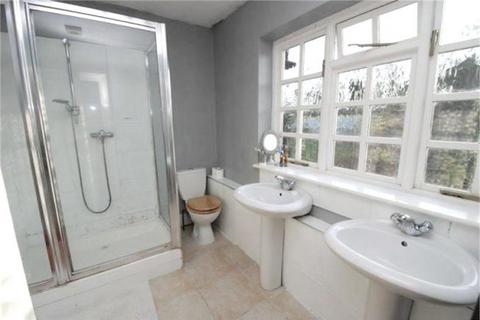 55 Leaves Green Road, Keston, BR2 6DE