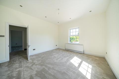 20 Rickmansworth Road, Harefield, Uxbridge, UB9 6JX