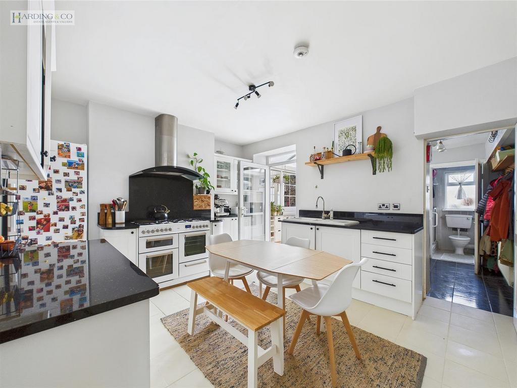 Kitchen Diner .1