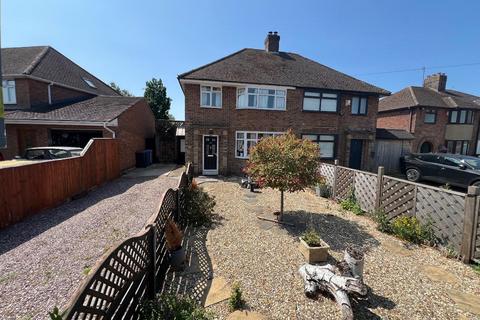 3 bedroom semi-detached house for sale, Braybrooke Road, Desborough, Kettering