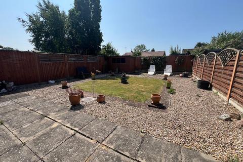 3 bedroom semi-detached house for sale, Braybrooke Road, Desborough, Kettering