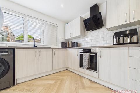 14 Derwent Close, Wrexham, LL12 7YR