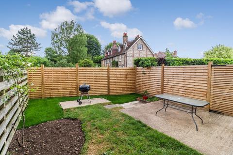 3 bedroom end of terrace house for sale, Meades Lane, Chesham, Buckinghamshire, HP5