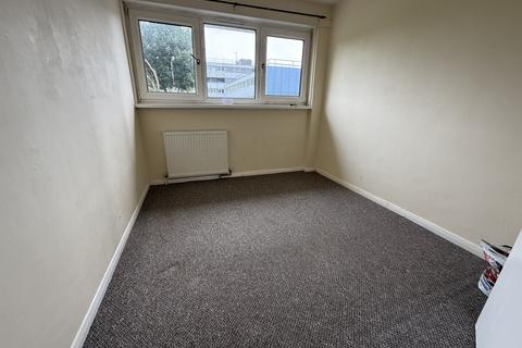3 bedroom terraced house to rent, Ferraro Close, HOUNSLOW, Greater London, TW5