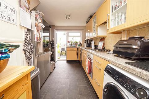 3 bedroom end of terrace house for sale, Sydney Close, St. Leonards-On-Sea