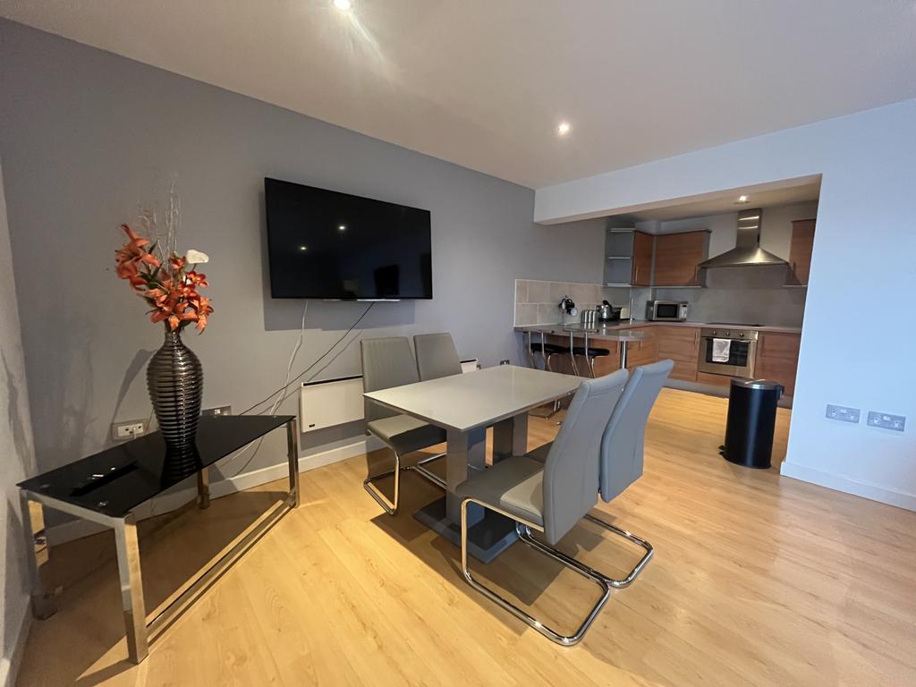 Kitchen / Dining