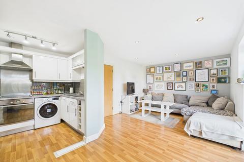 15 Appleton Gardens, Mapperley, Nottingham, NG3 5NT