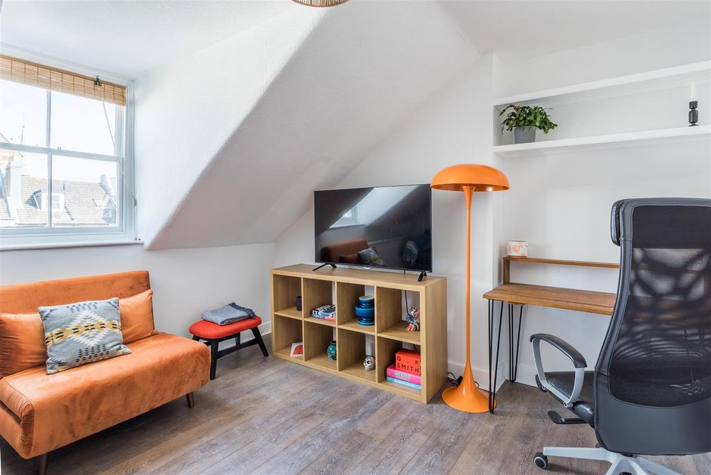 Flat 6, 3 Denmark Terrace-5.jpg