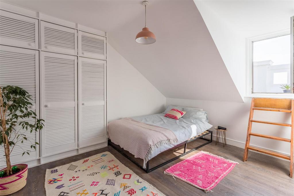 Flat 6, 3 Denmark Terrace-9.jpg