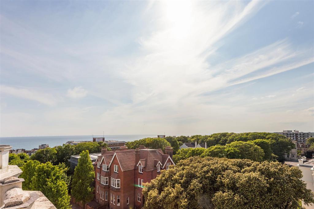 Flat 6, 3 Denmark Terrace-15.jpg