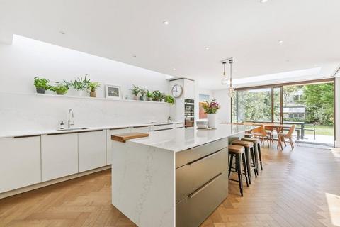 6 bedroom detached house to rent, Strawberry Hill Road, Twickenham, TW1